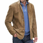 tussenjas-heren-suede-knoopsluiting-soepele-textuur-khaki