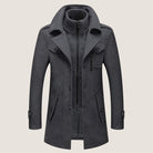 winterjas-heren-zacht-materiaal-ritssluiting-knopen-zakken-grijs